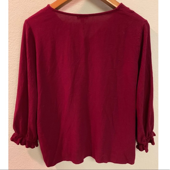 Lily White Cropped Long Sleeve - Picture 2 of 3